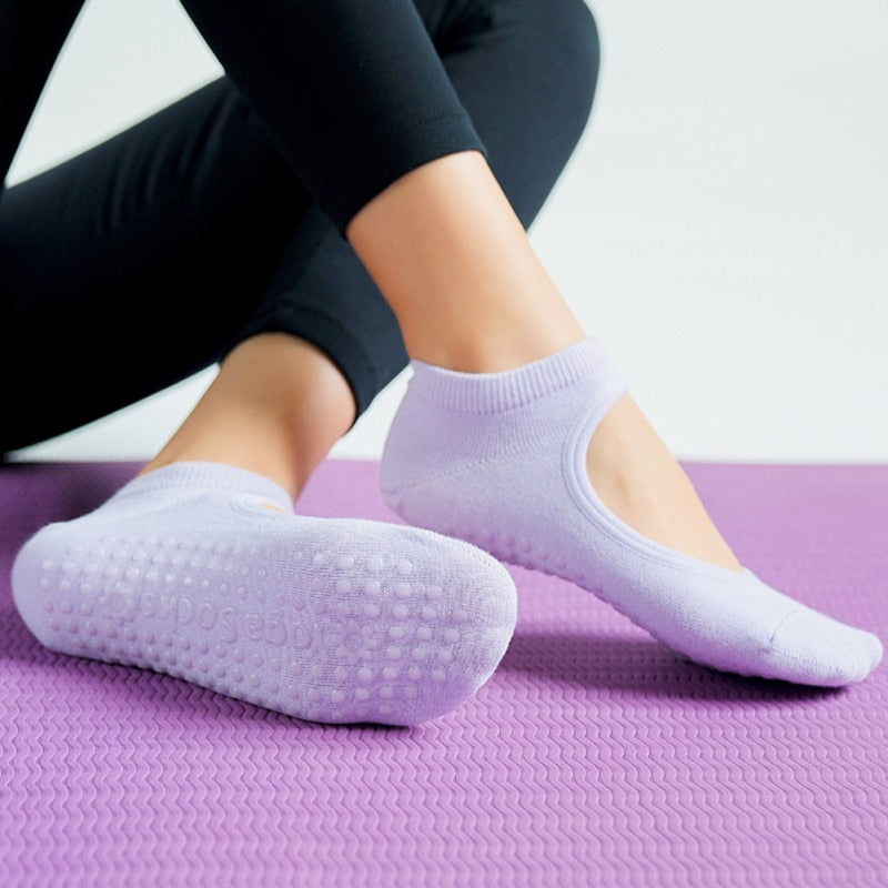 Women Anti-Slip Pilates, Ballet, Dance, Sports And Gym Socks.