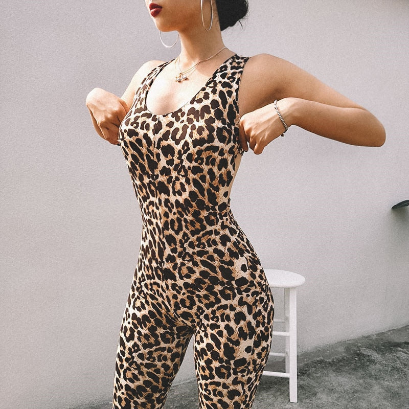 Seamless, Diamond Shape And Criss Cross Backless Leopard Print Sport Suit Set.