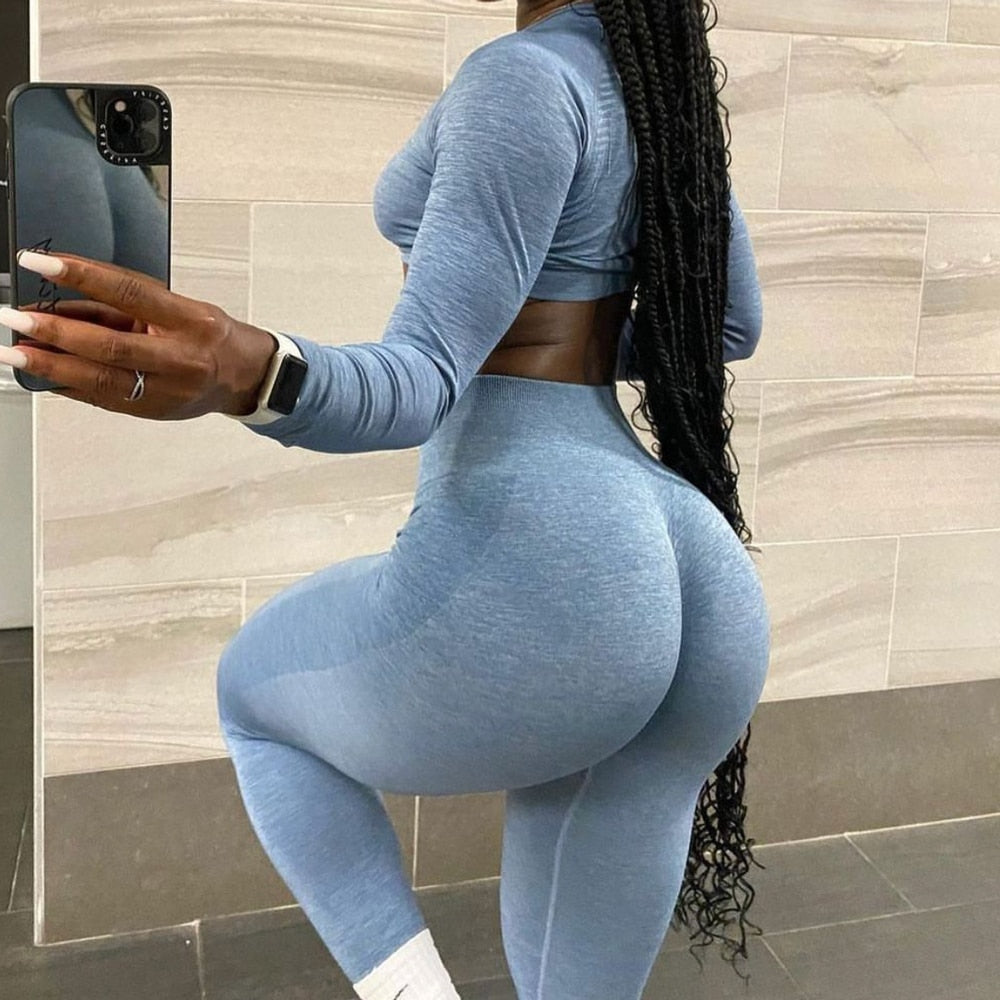 Women Amplify Scrunch Butt, Push Up Booty Legging And Long Sleeve Crop Top.