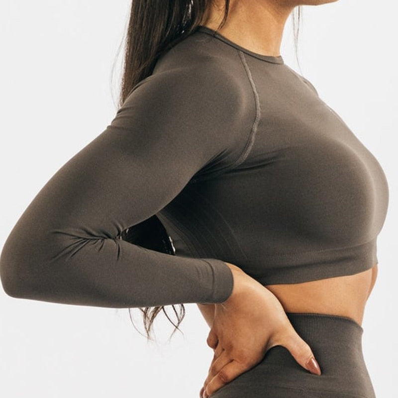 Women Amplify Scrunch Butt, Push Up Booty Legging And Long Sleeve Crop Top.