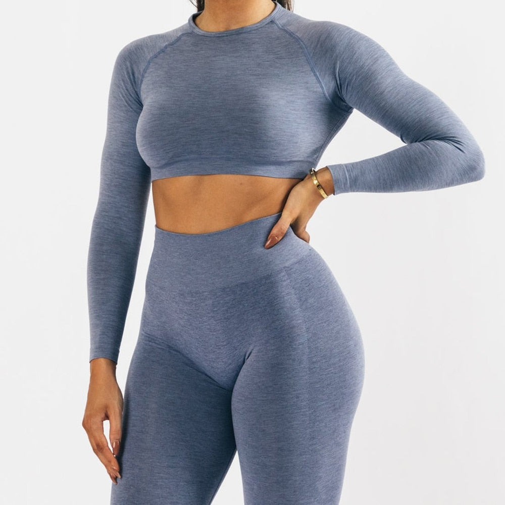 Women Amplify Scrunch Butt, Push Up Booty Legging And Long Sleeve Crop Top.