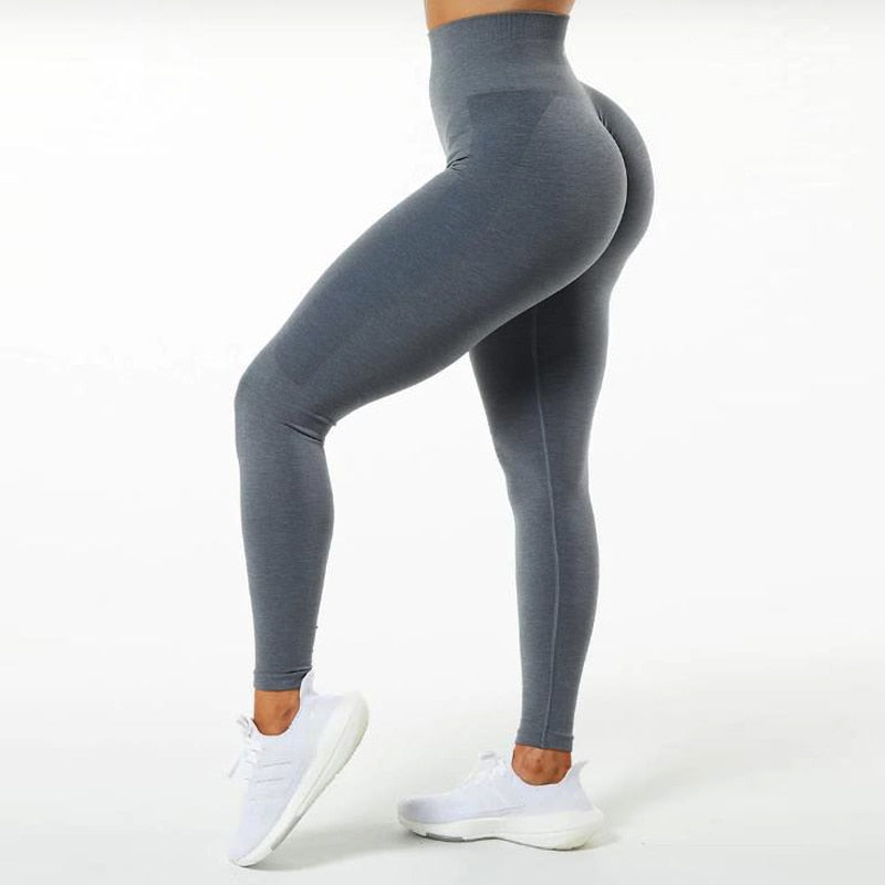 Women Amplify Scrunch Butt, Push Up Booty Legging And Long Sleeve Crop Top.